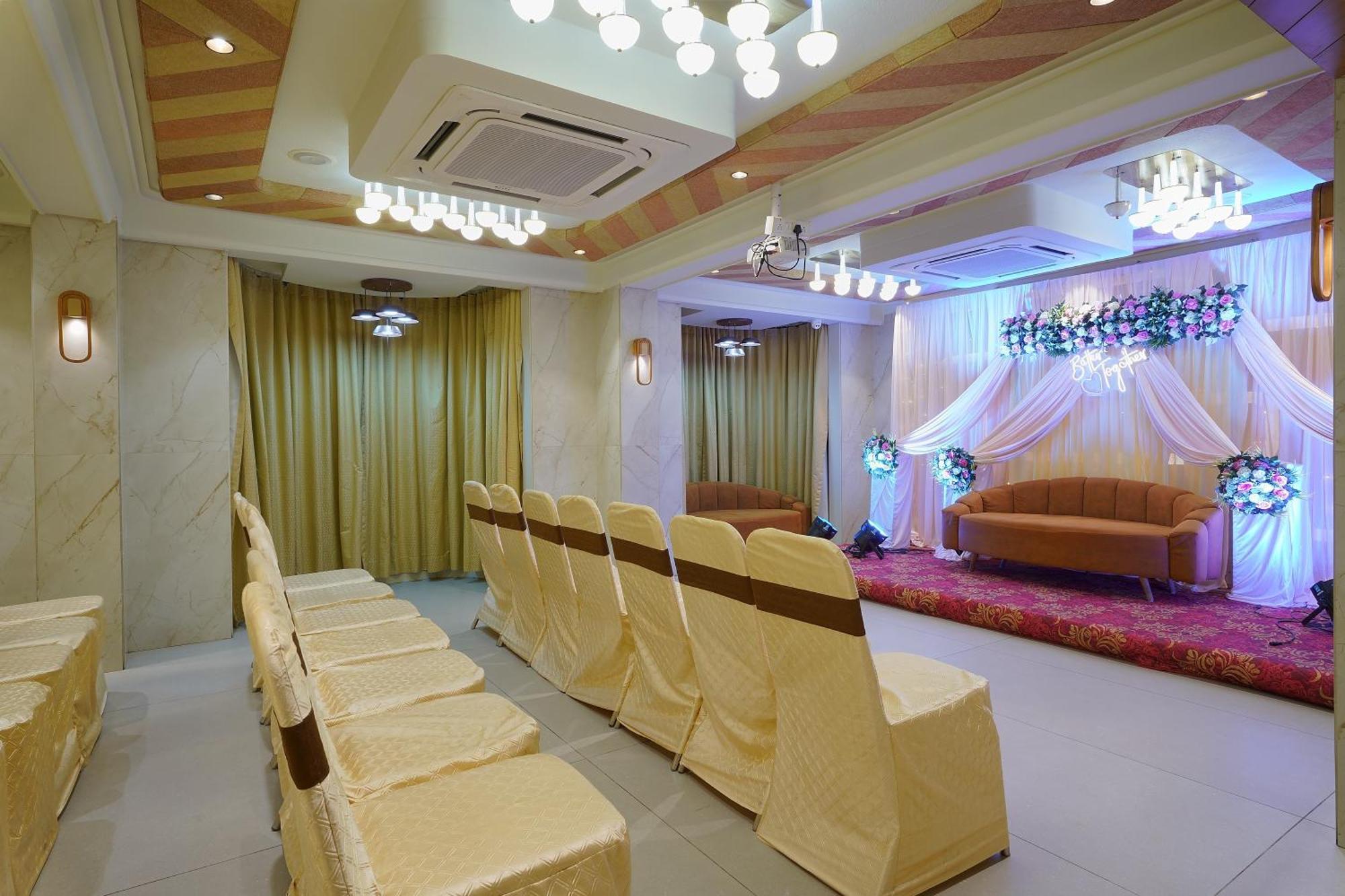 Artilla Inn 阿穆达巴 外观 照片