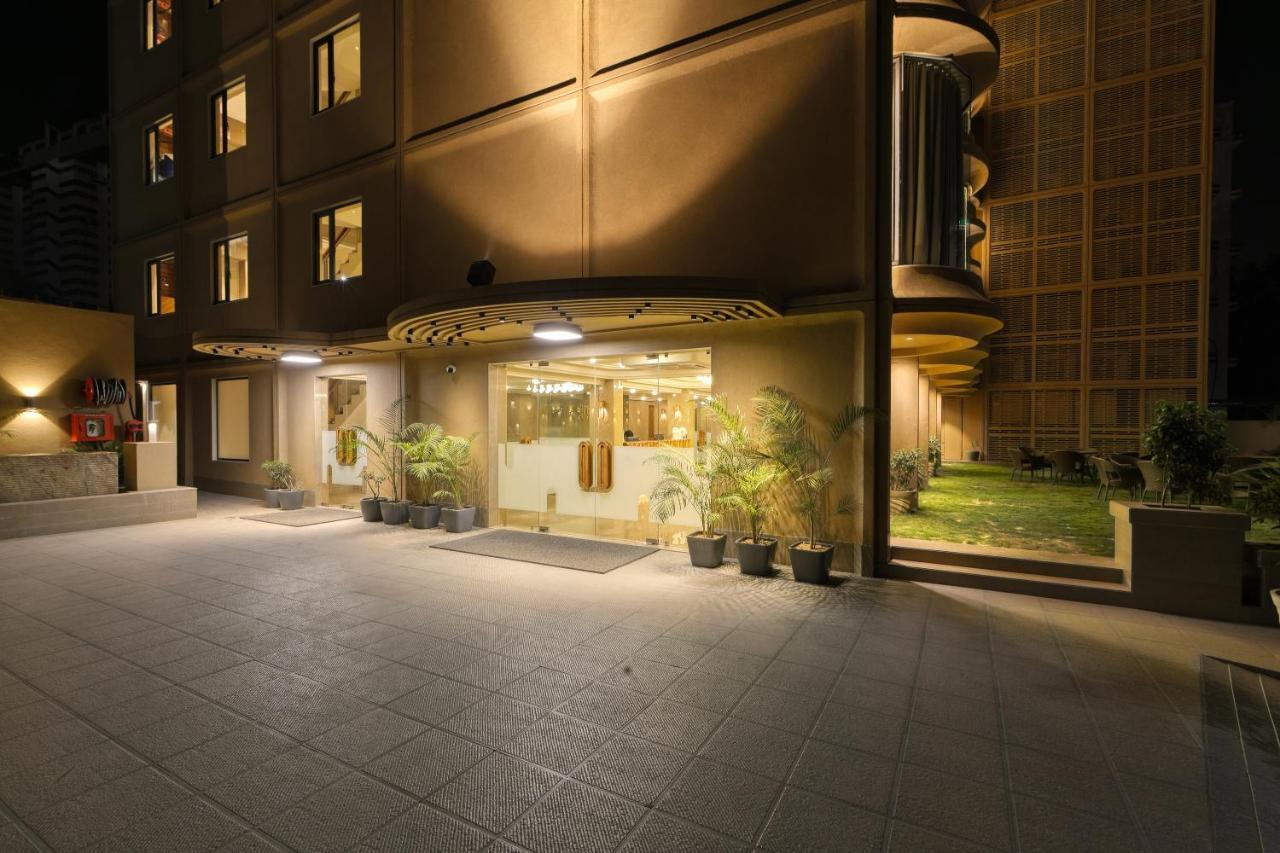 Artilla Inn 阿穆达巴 外观 照片