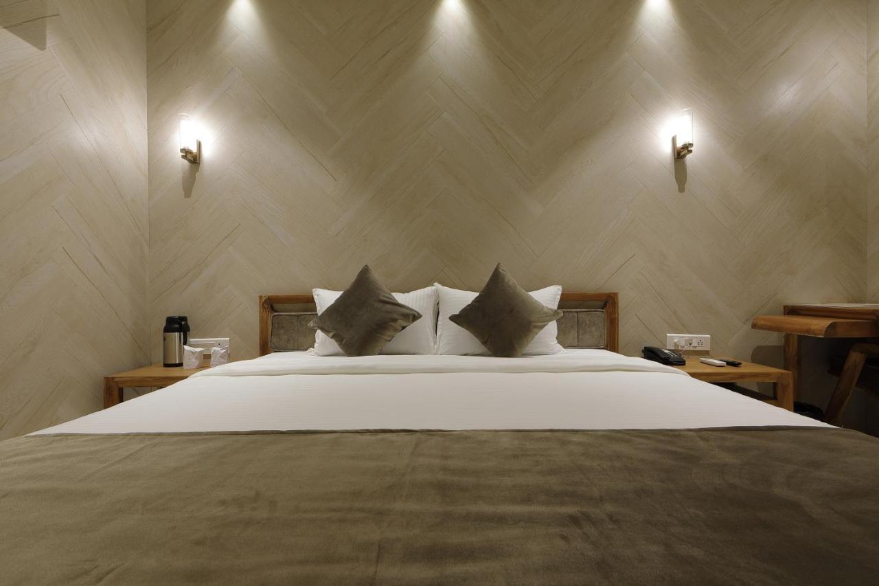 Artilla Inn 阿穆达巴 外观 照片