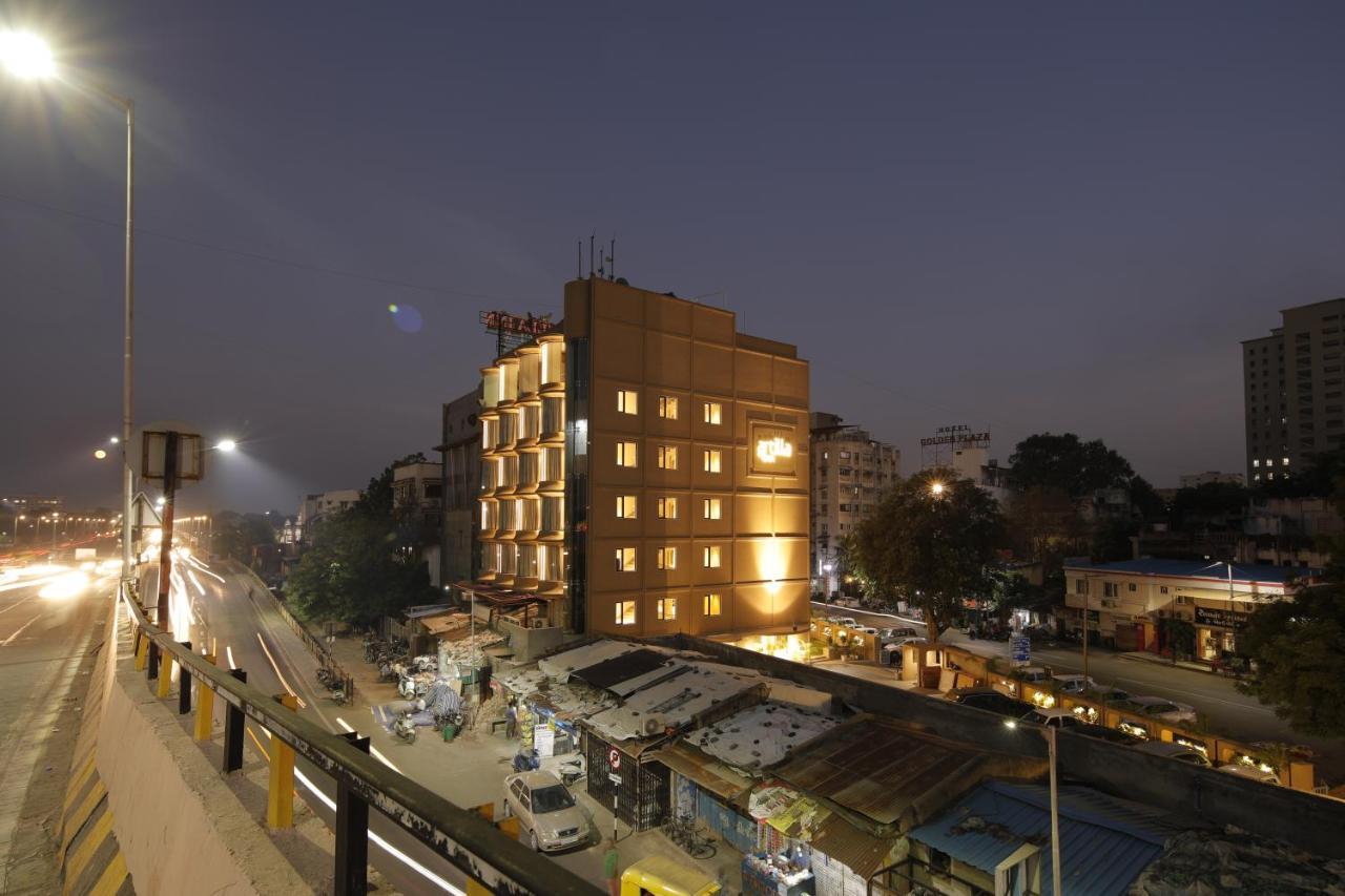 Artilla Inn 阿穆达巴 外观 照片