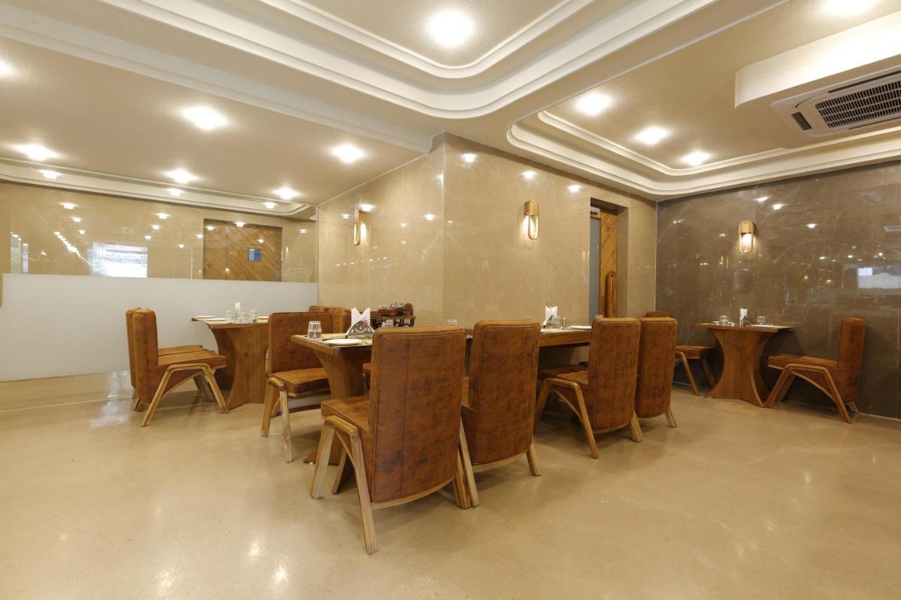 Artilla Inn 阿穆达巴 外观 照片